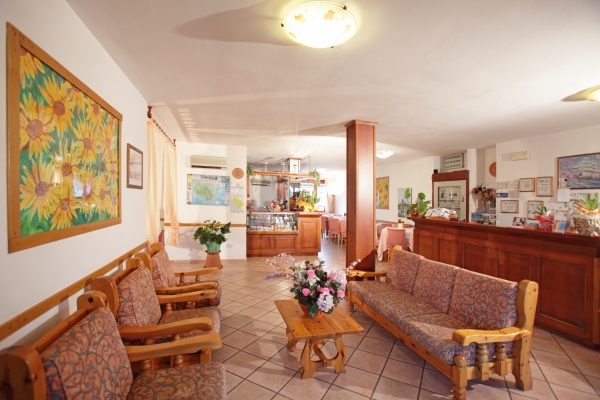 Hotel Tris Residence
